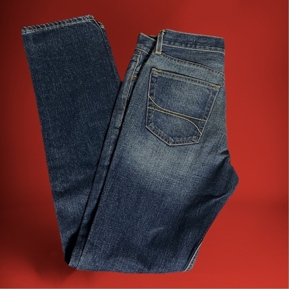 THE Hollister Skinny Med-Dark Wash Slight Factory Distressing and Fading 30 x 32 - Picture 3 of 13